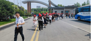 走出去，，，，，，引进来——记安徽文达信息工程学院师生来司旅行学习 - 新闻动态 - 星际娱乐