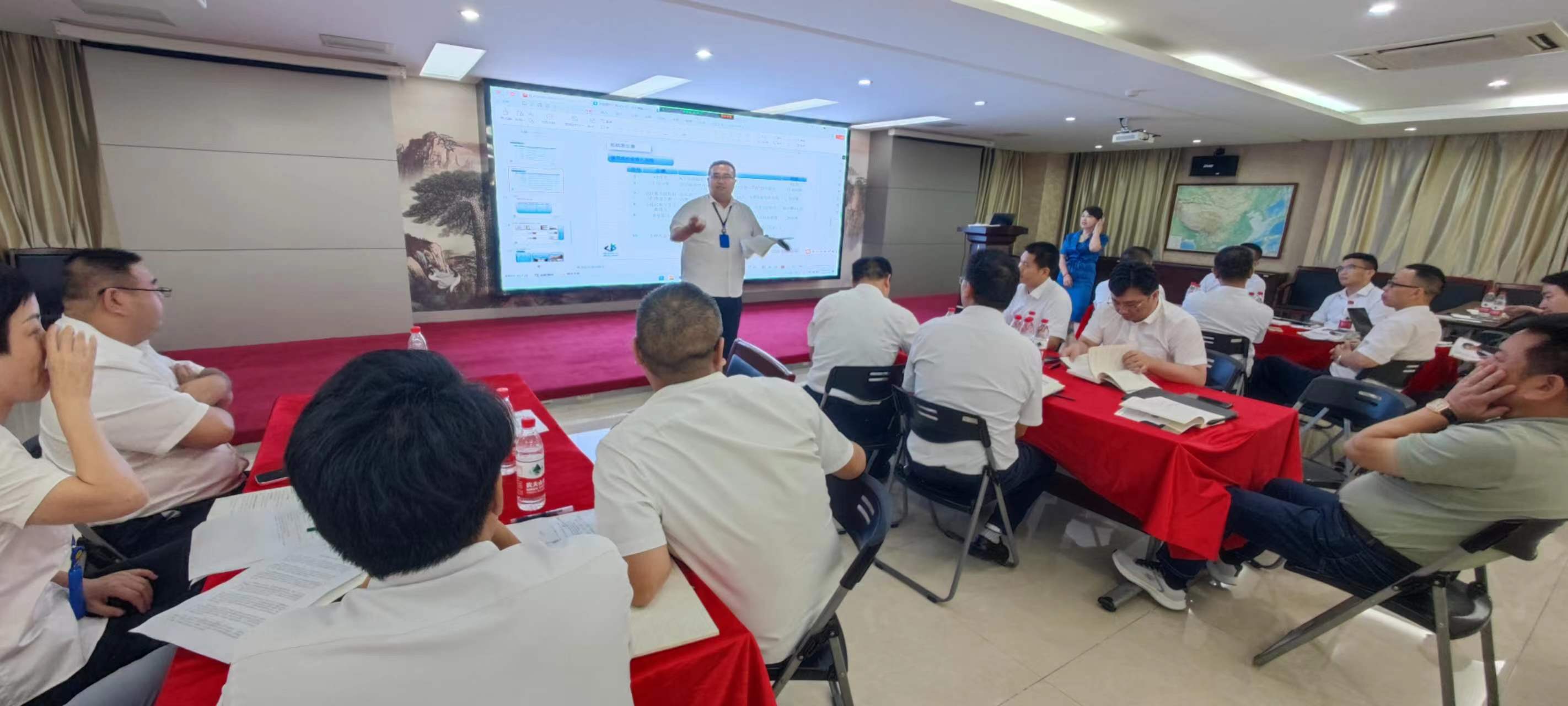 在书香中探寻利润的密码——合肥星际娱乐2024首届念书会《创立利润》 - 新闻动态 - 星际娱乐